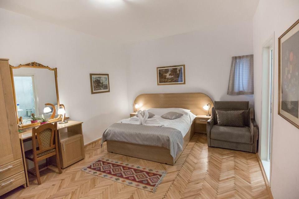 Pensiunea San Gennaro Miercurea Ciuc Exteriör bild