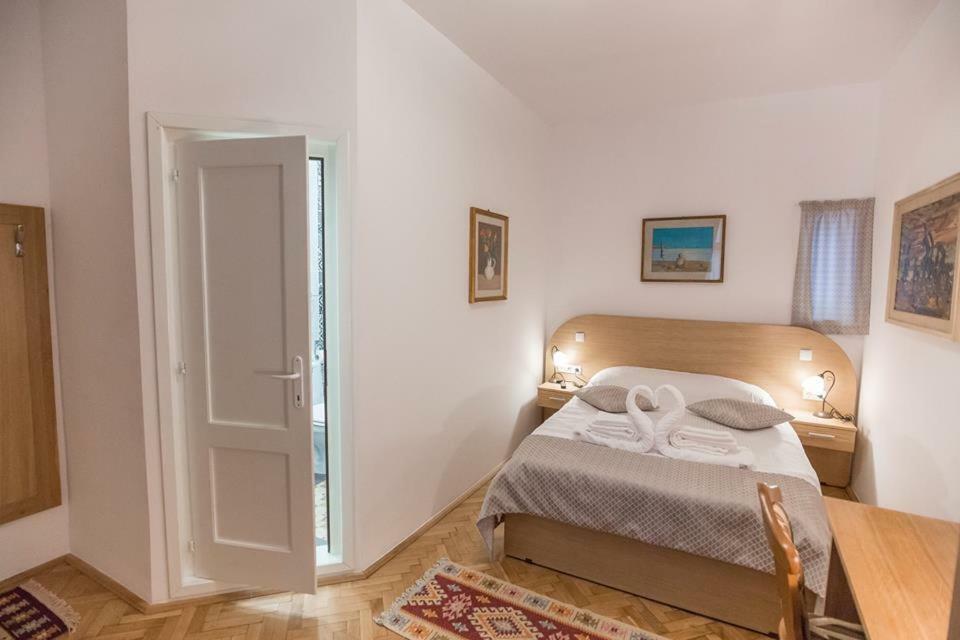 Pensiunea San Gennaro Miercurea Ciuc Exteriör bild